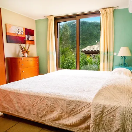 Bithia * Domus De Maria